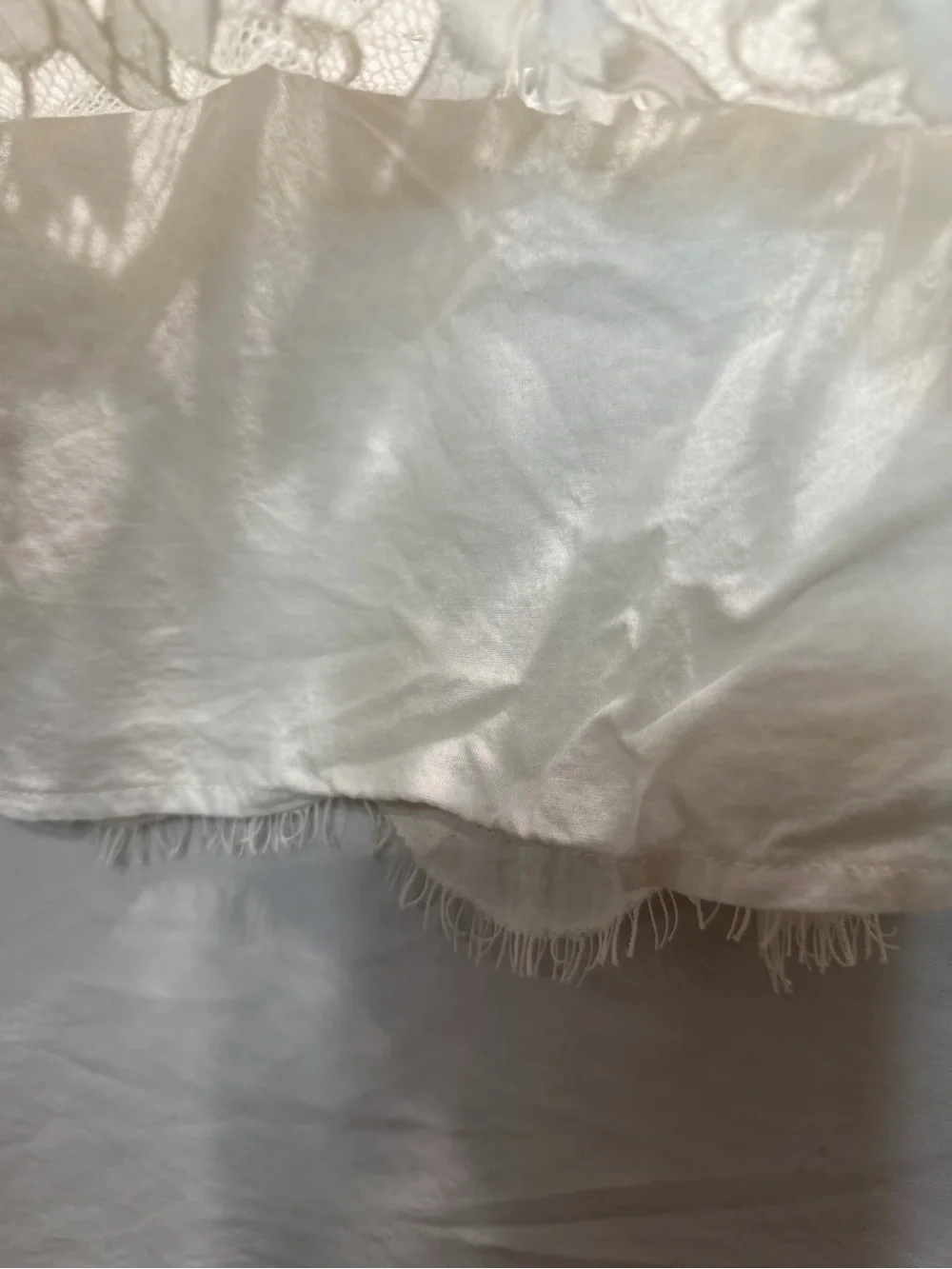 Anthropologie White Lace Puff-Sleeve Peasant Top